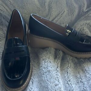 Dolce vita black loafers with gator on top section. Size 9. Wore 3 x.